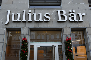 SKN | Julius Baer Tightens Client Criteria: What Minimum Account Thresholds Signal for Private Banking Clients