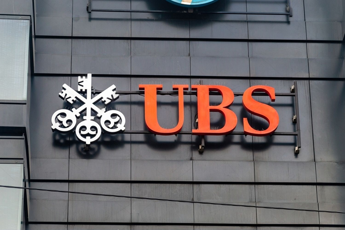 SKN | UBS Initiates Coverage on Amneal Pharmaceuticals: A Strategic Bet on Specialty Generics Growth