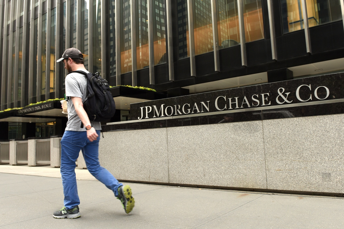 SKN | JPMorgan Chase Q4 Earnings Surprise Highlights Cost Discipline as Market Looks to 2026