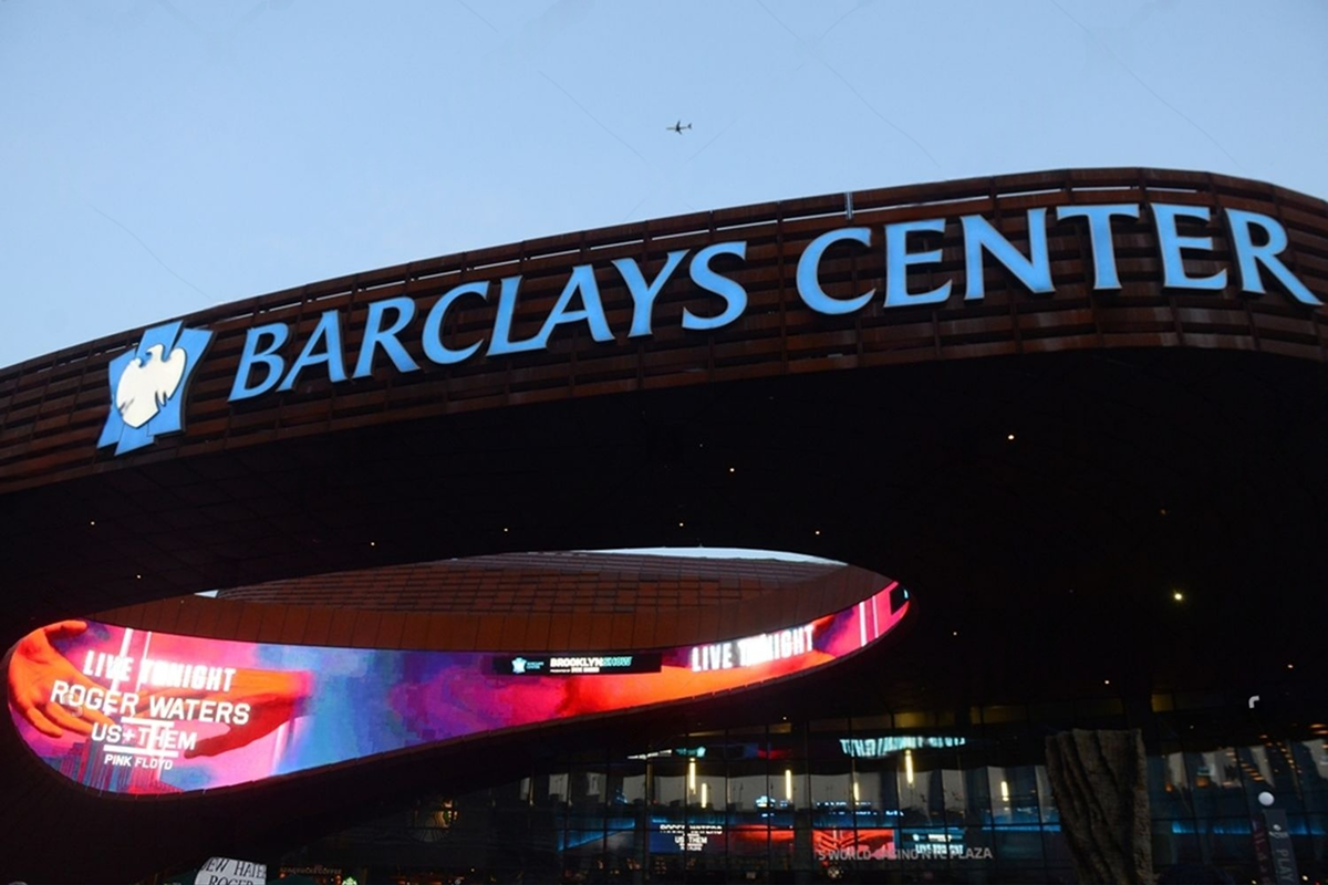 SKN | Barclays’ Cautious Optimism on Manulife: What It Signals for Insurance-Led Capital Stability