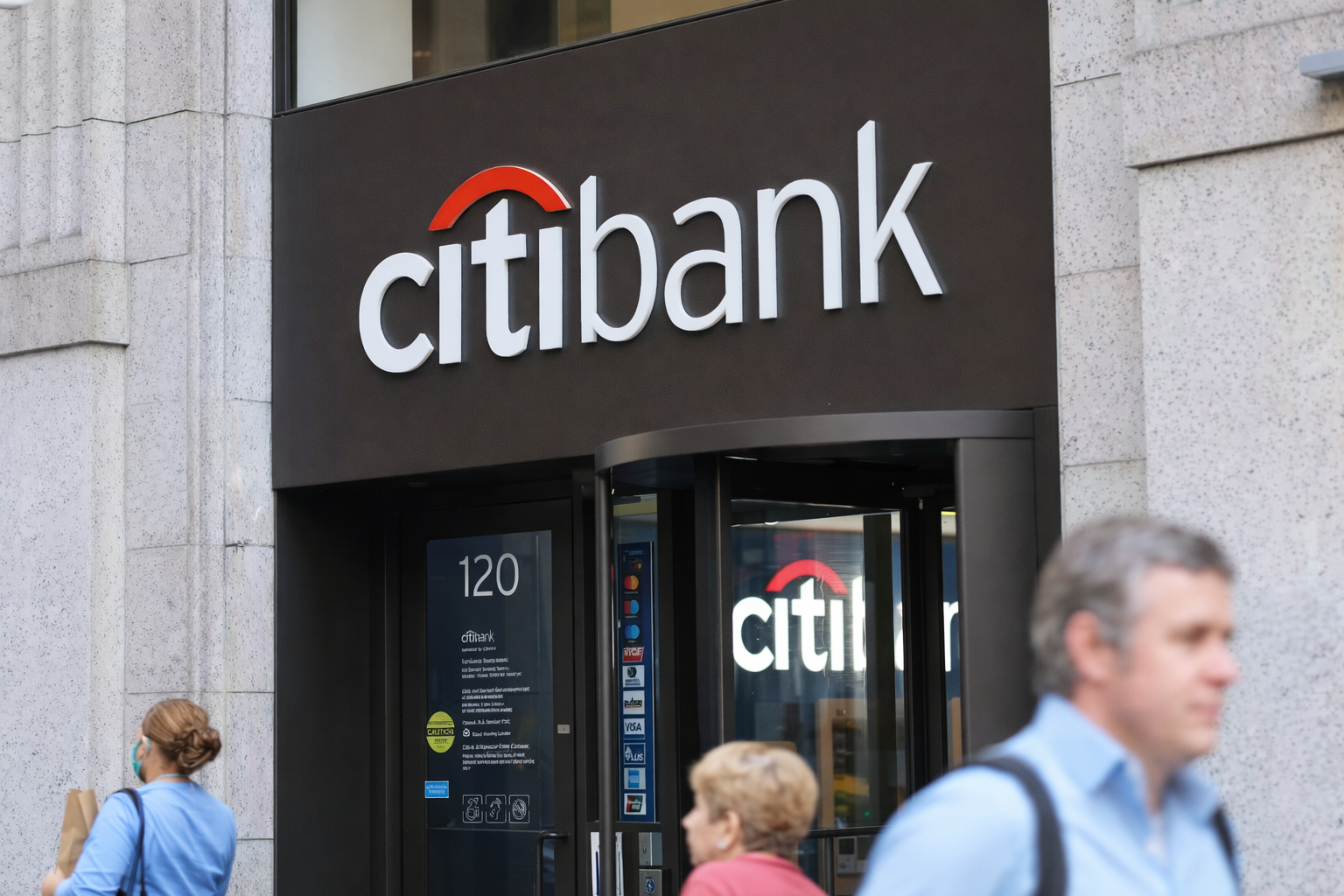 SKN | Citigroup Nudges Regency Centers Price Target Higher, Keeps Neutral View