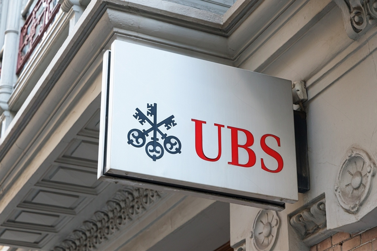 SKN | UBS Downgrades U.S. IT Sector: Why Capex Peaks and Software Uncertainty Matter for Capital Allocation