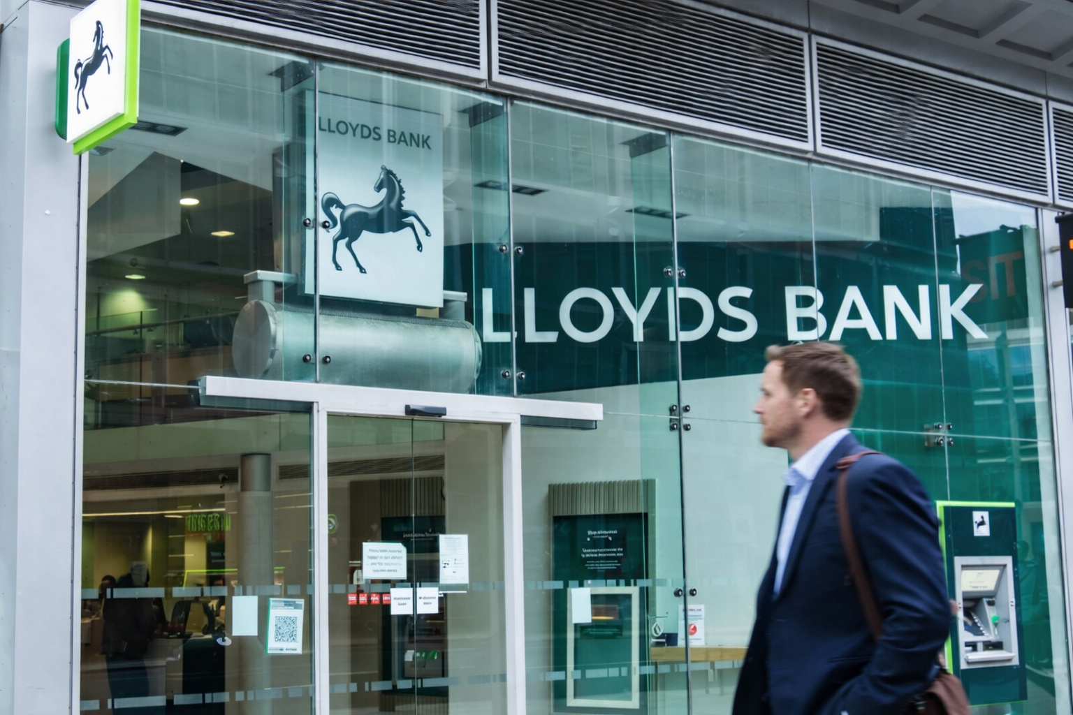 SKN | Lloyds Banking Group Accelerates High Street Exit with 95 Additional Branch Closures