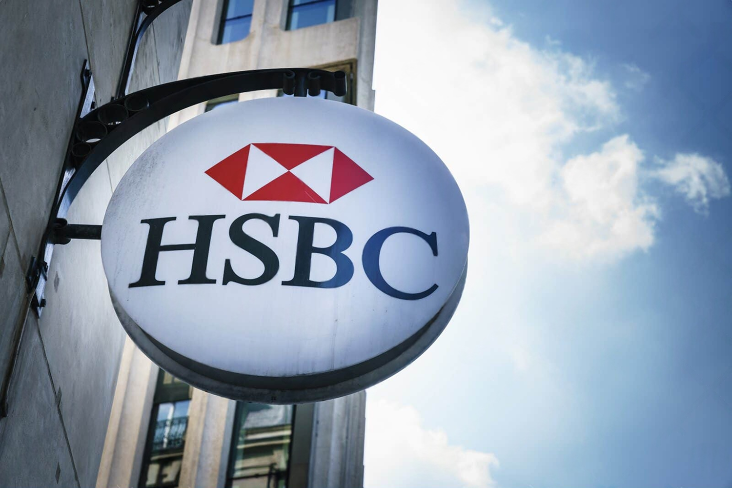 SKN | UK Digital Gilts: Recalibrating Sovereign Infrastructure for Swiss-Custodied Capital