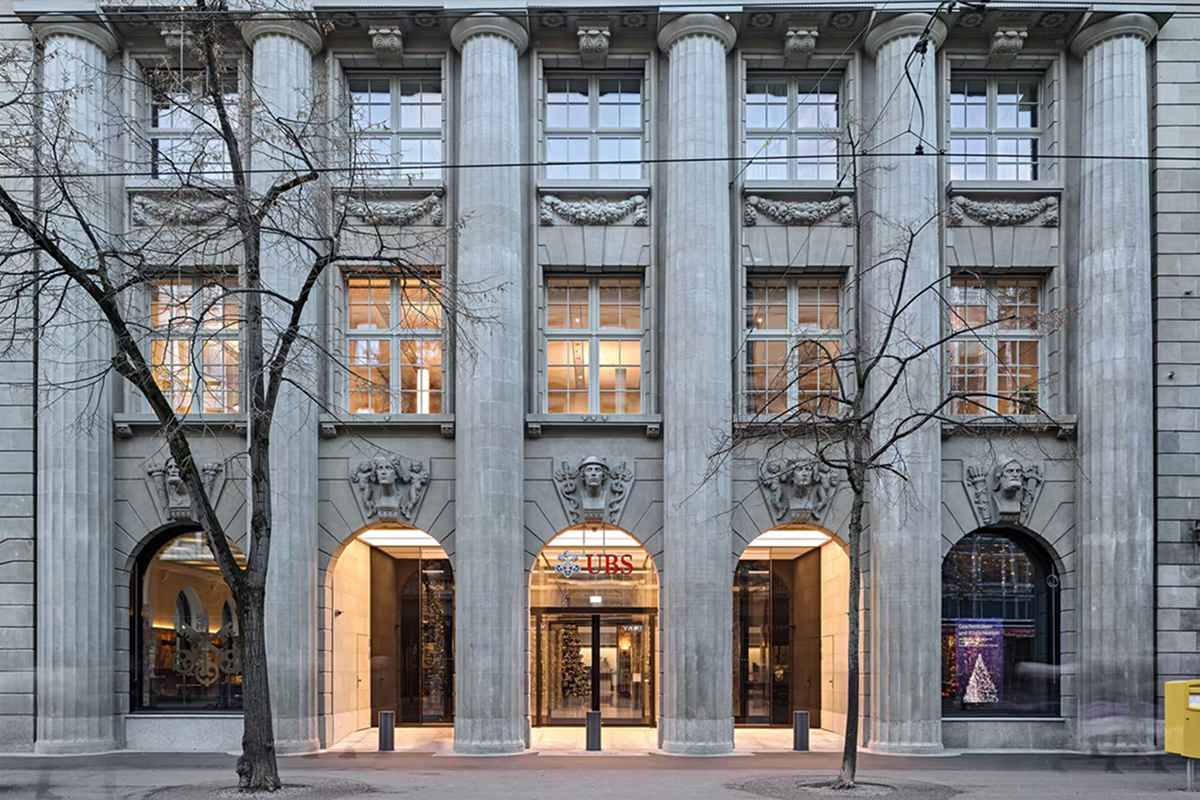 SKN | UBS Reassesses International Paper: Cost Pressure, Margin Discipline, and What It Signals for Defensive Allocations