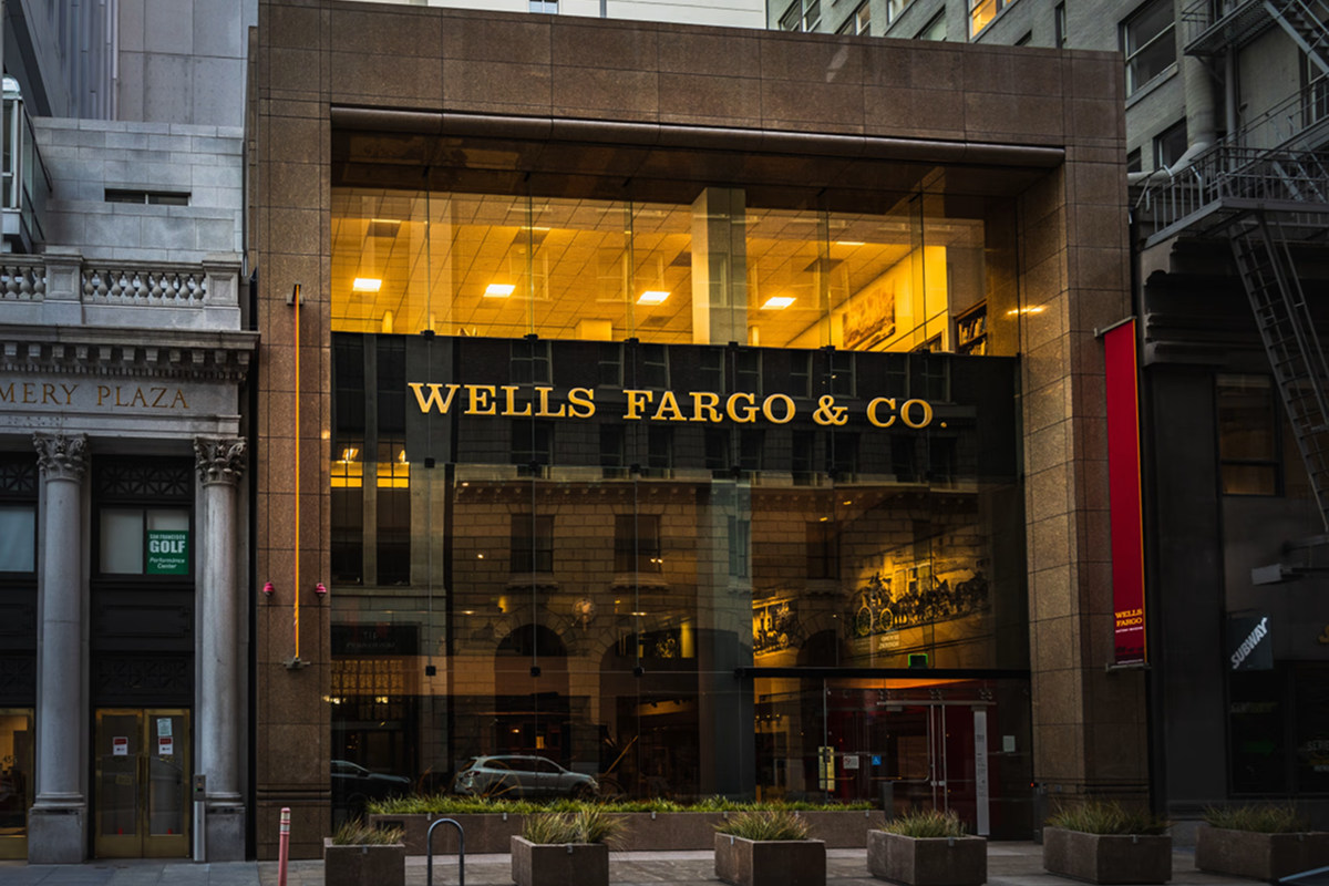 SKN | Wells Fargo Reaffirms “Hold” on Enterprise Products Partners: Yield Stability or Capital Constraint?