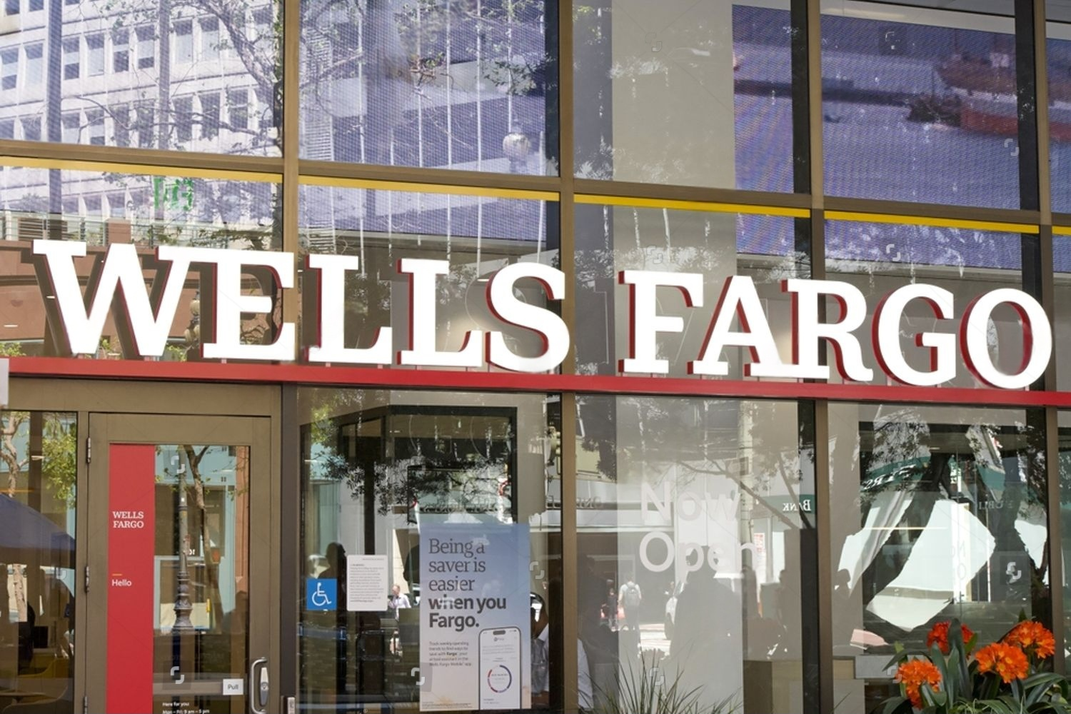 SKN | Wells Fargo Appoints Dennis Devine to Lead Business Banking