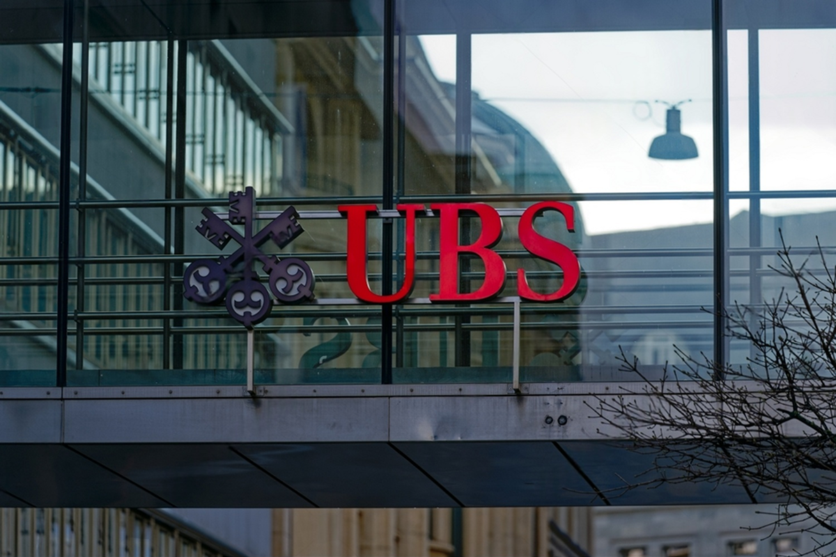 SKN | UBS Adjusts Valuation on Abercrombie & Fitch While Reaffirming Long-Term Investment Case
