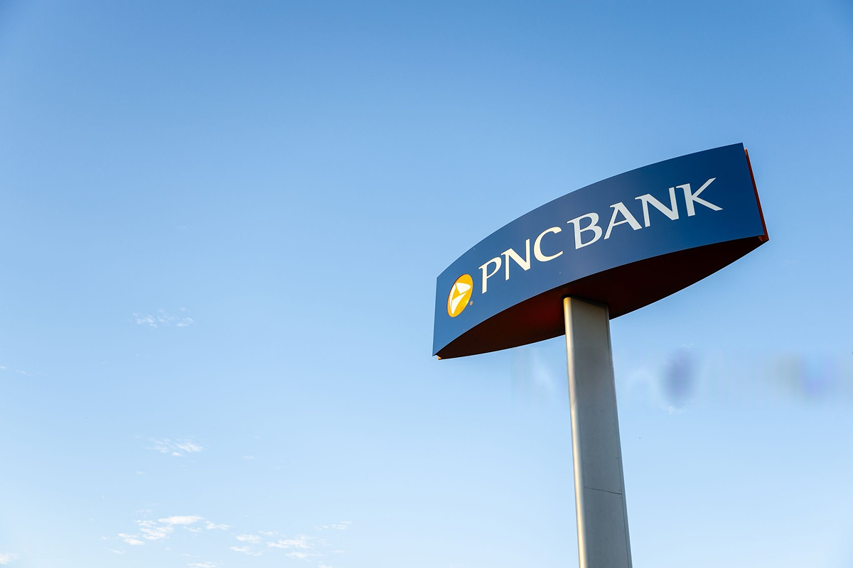SKN | PNC Financial Services After Recent Volatility: What the Bank’s Valuation Signals for Strategic Investors