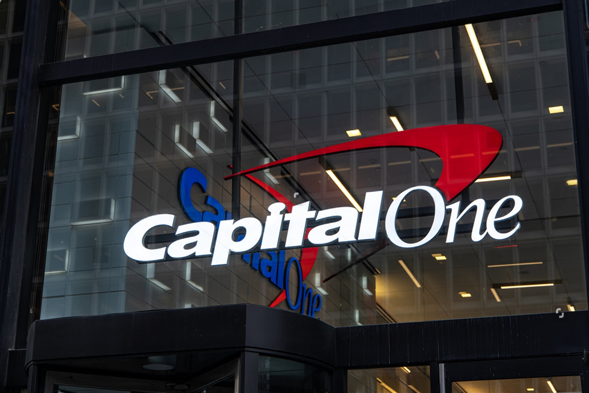 SKN | Capital One vs. the Nasdaq: What the Bank’s Recent Underperformance Signals for Strategic Investors