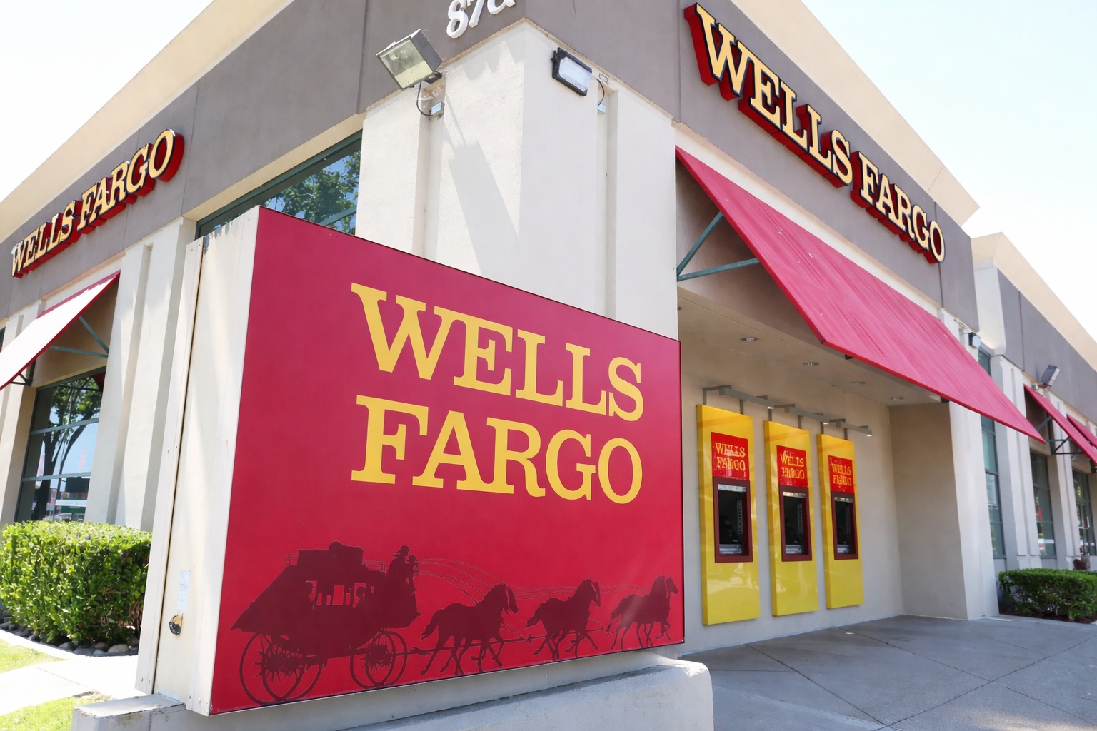SKN | Wells Fargo Initiates Palo Alto Networks Coverage With Overweight Rating