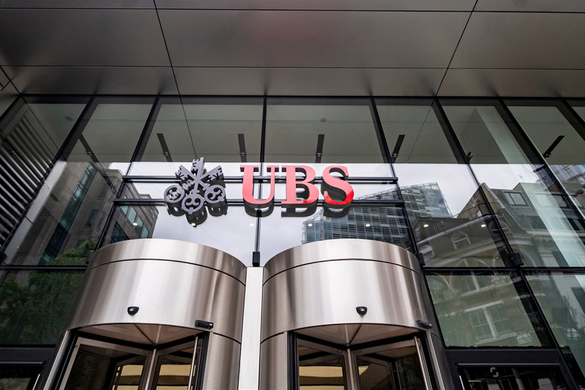 SKN | UBS Analysis: Target Plans $2 Billion Strategic Investment to Drive Operational Turnaround by 2026