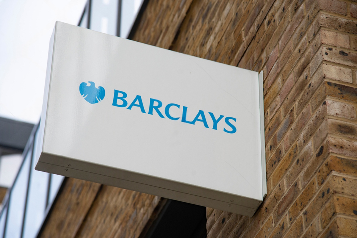 SKN | Barclays After the Pullback: Does the Recent Share Price Weakness Create a Strategic Entry Point?