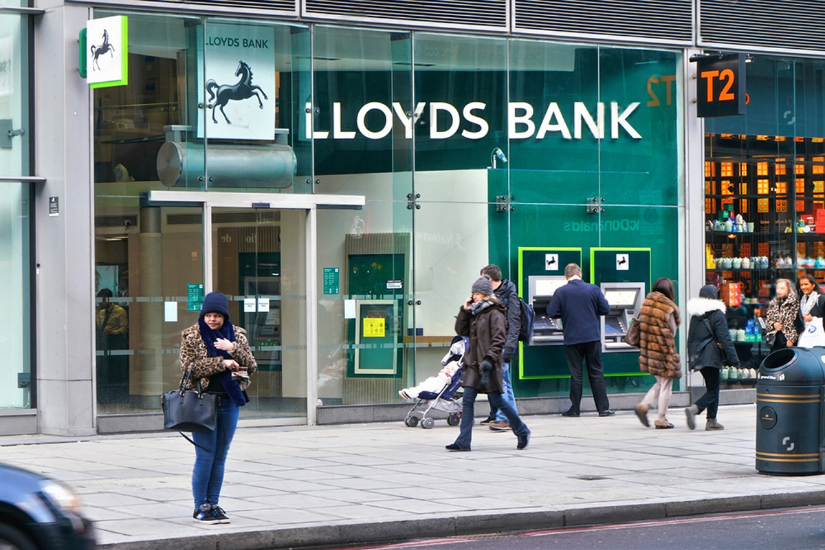 SKN | Lloyds Banking Group and the Question of Digital Trust: What a Data Breach Means for Long-Term Banking Investors