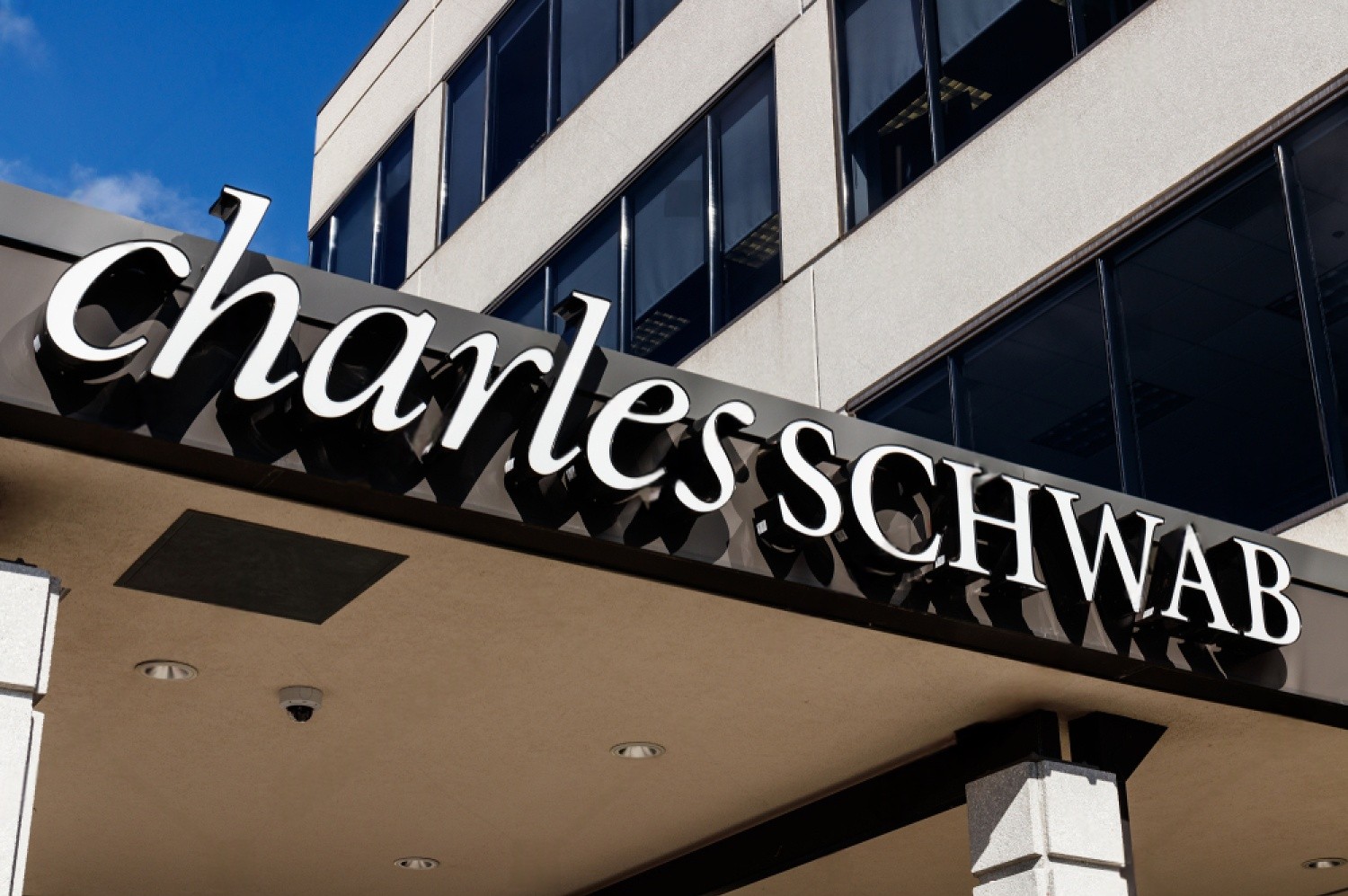 SKN | Charles Schwab Schedules Spring Business Update for Investors