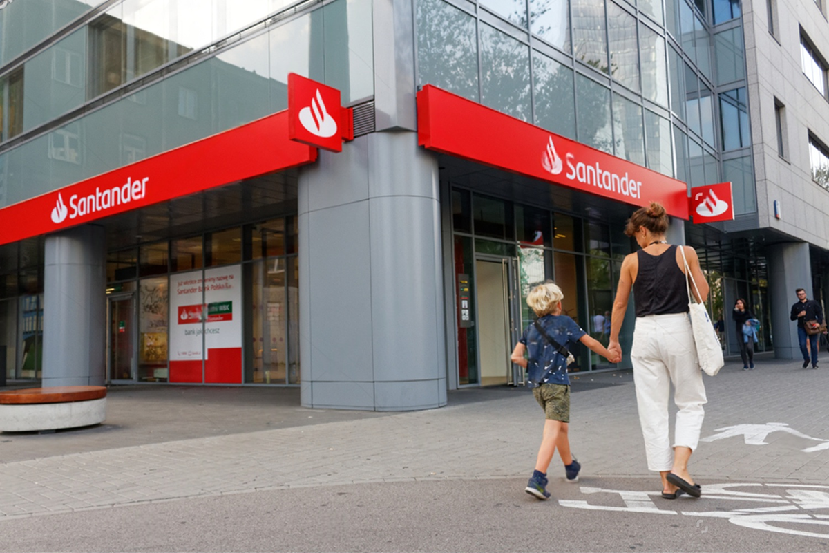 SKN | Banco Santander Valuation Reset: What the Recent Share Price Pullback Means for Strategic Investors
