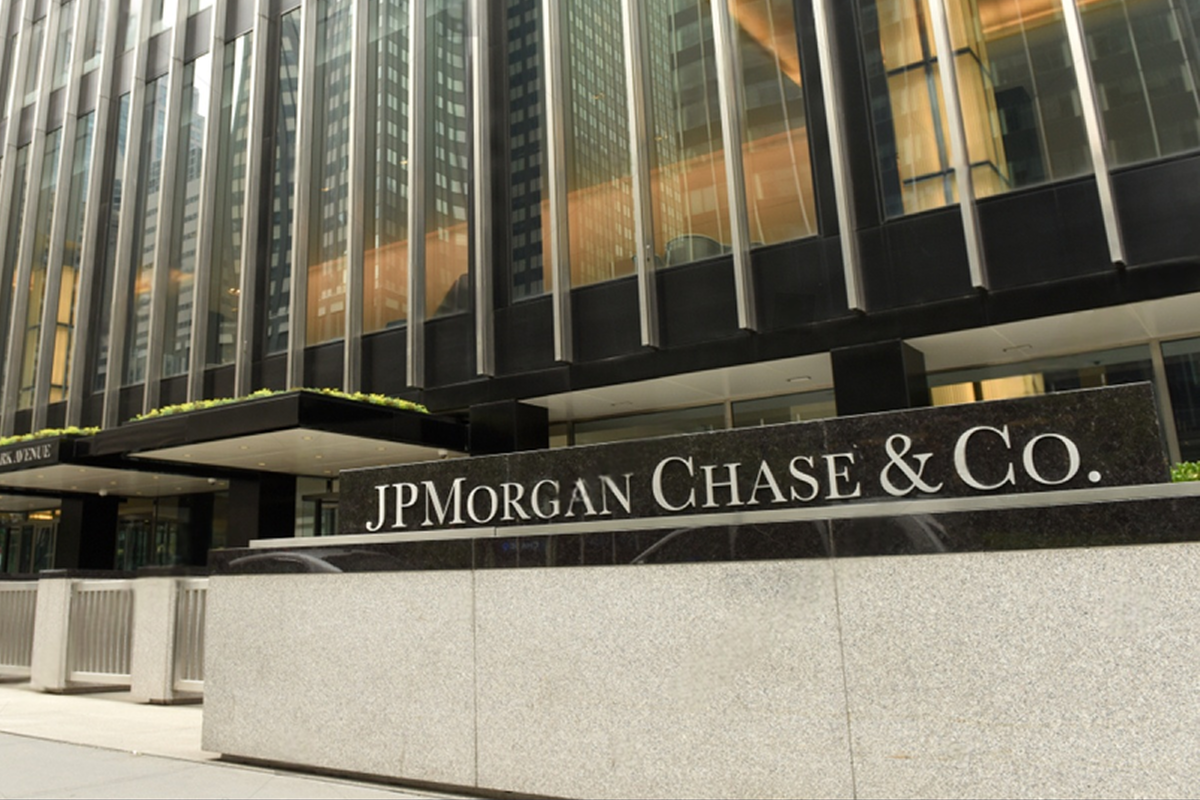 SKN | JPMorgan Recalibrates S&P 500 Outlook: What the Revised 2026 Target Signals for Equity Strategy