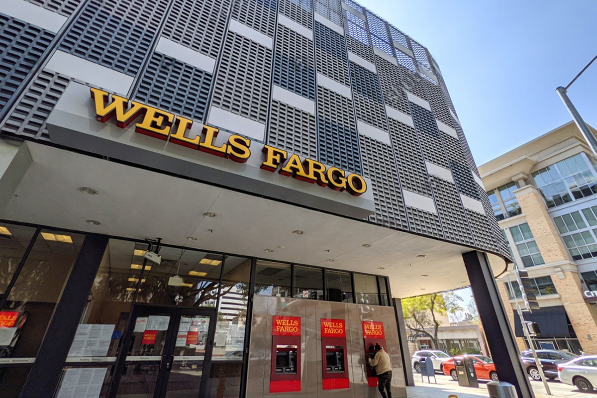 SKN | Wells Fargo’s Relative Strength Amid Market Weakness: What It Signals for Strategic Investors