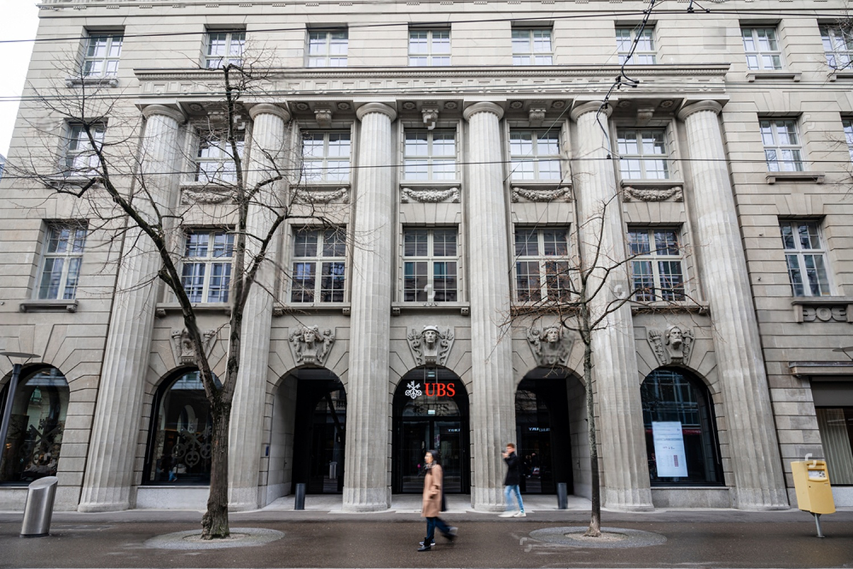 SKN | UBS Talent Acquisition Strategy: What a $1B Advisor Move Signals for Private Wealth Clients