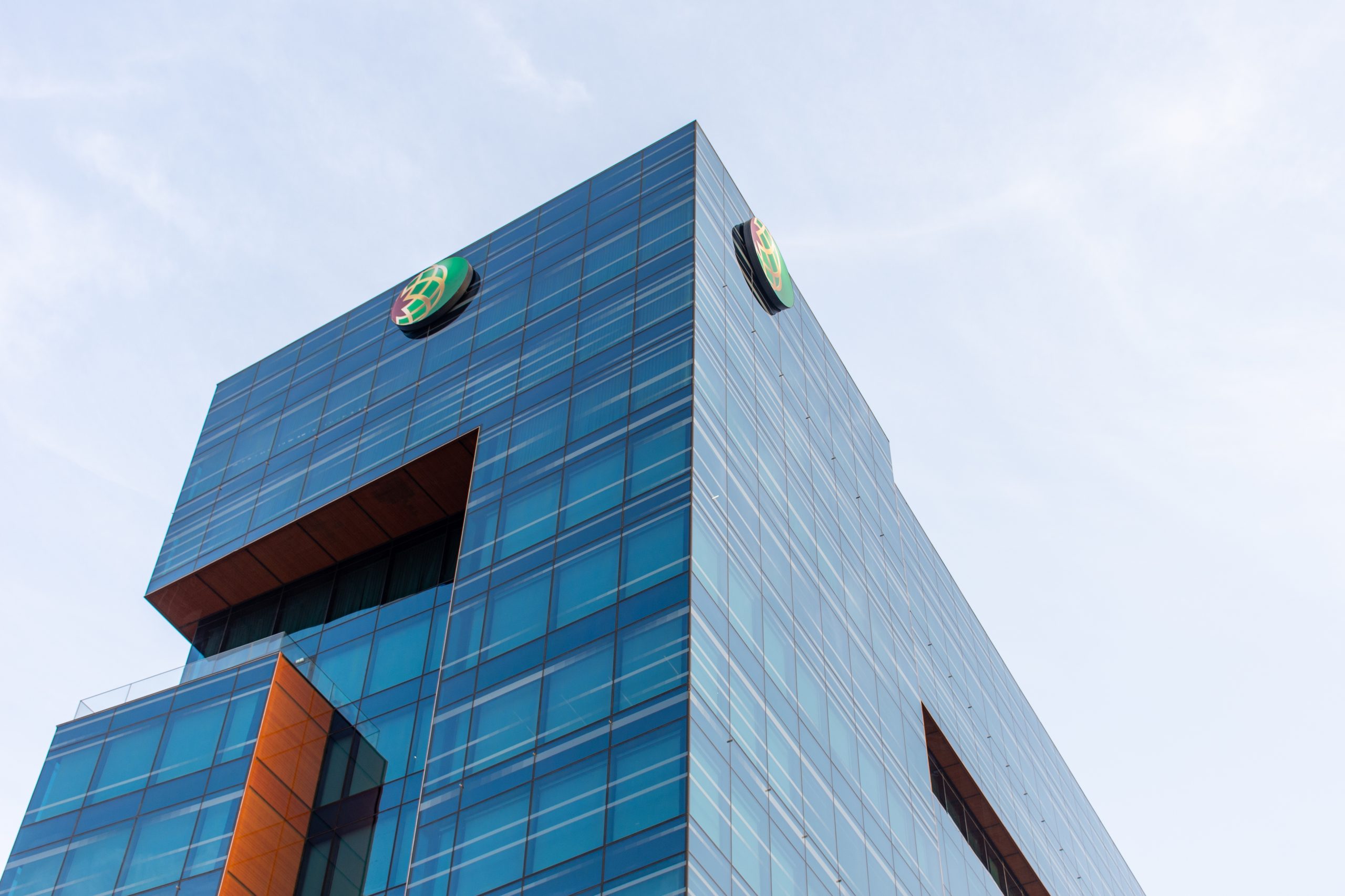 SKN | Dubai’s Fintech Appeal Remains Resilient Despite Gulf Tensions