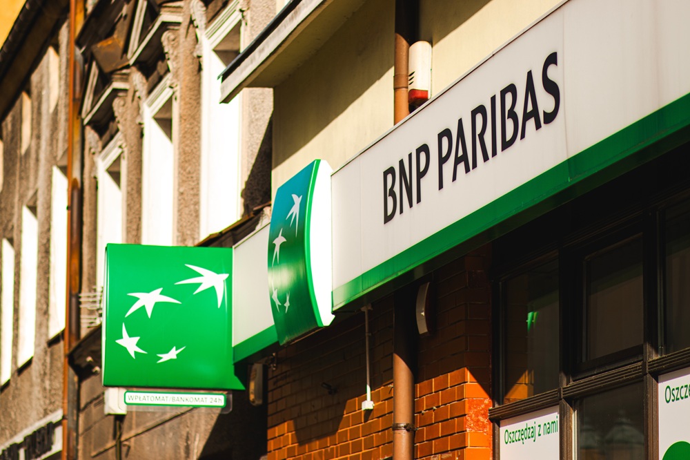 SKN | Record US Equity Markets Signal Opportunity and Risk for Global Investors