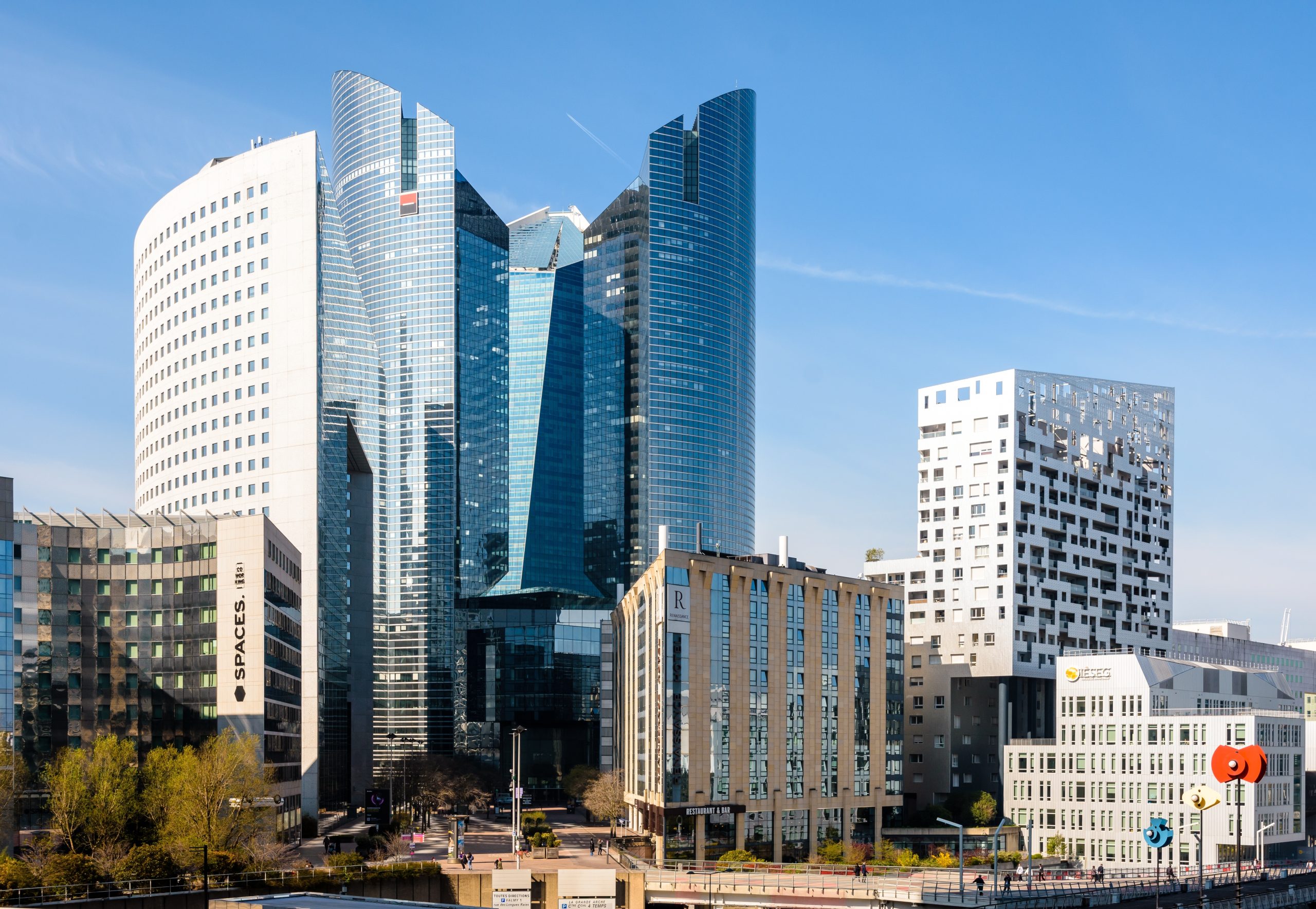 SKN | Global Banking Stocks Rebound as Multinational Earnings Boost U.S. and European Banks