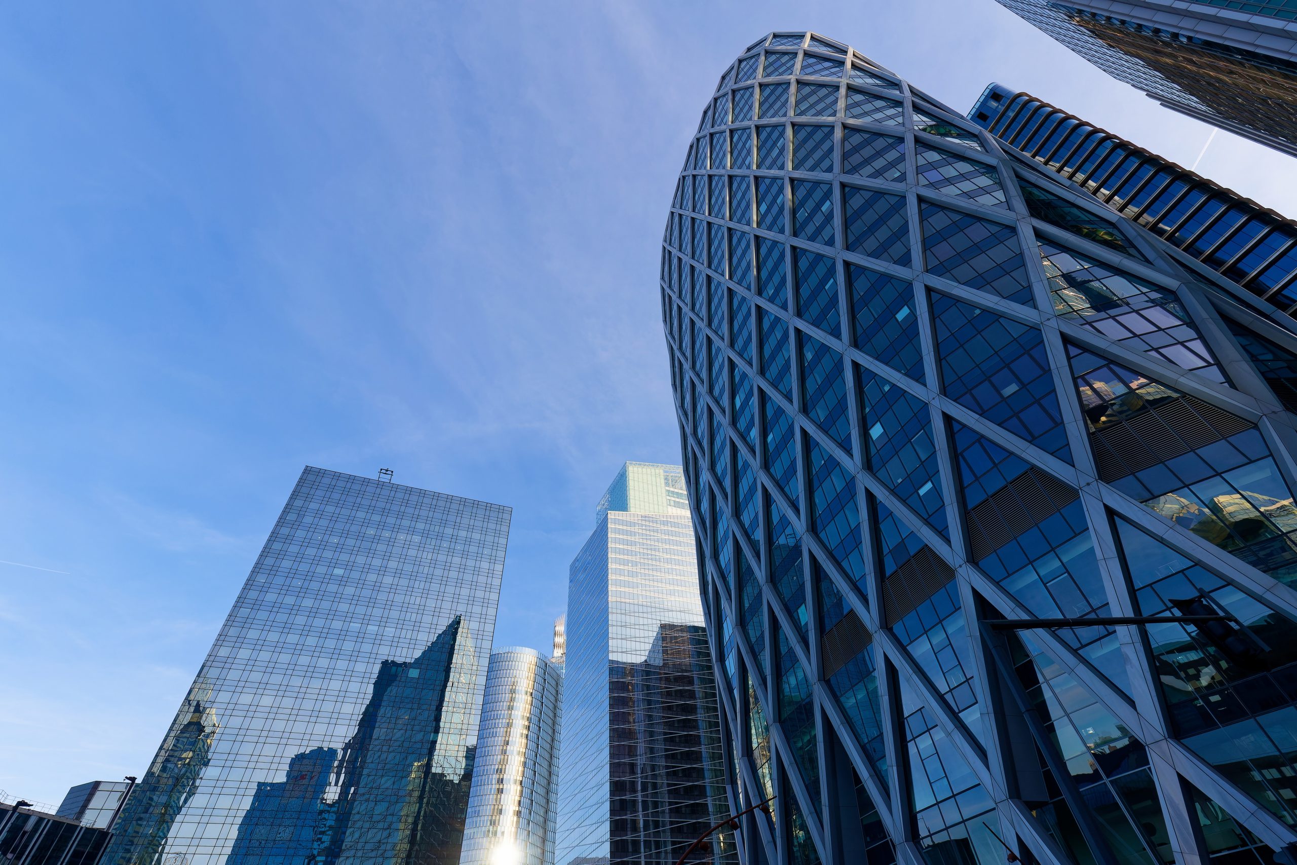 SKN | Global Banking Stocks Retreat as Broad-Based Selling Pressures U.S. and European Bank Shares