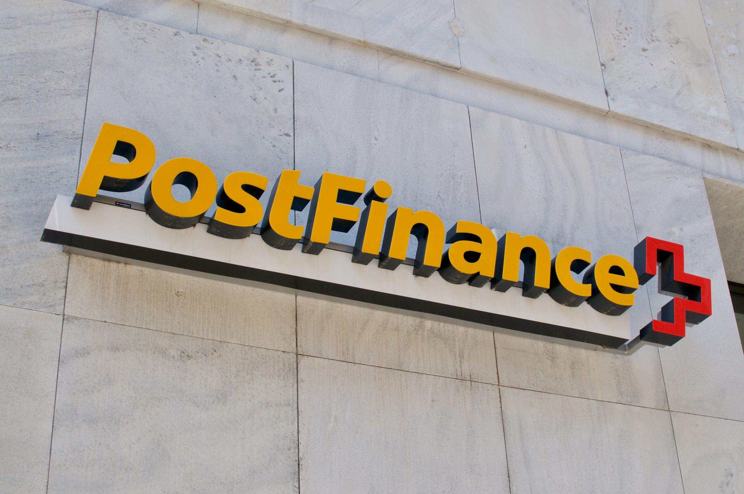 SKN | PostFinance and the Future of Swiss Banking Stability: What Wealthy Families Should Pay Attention To