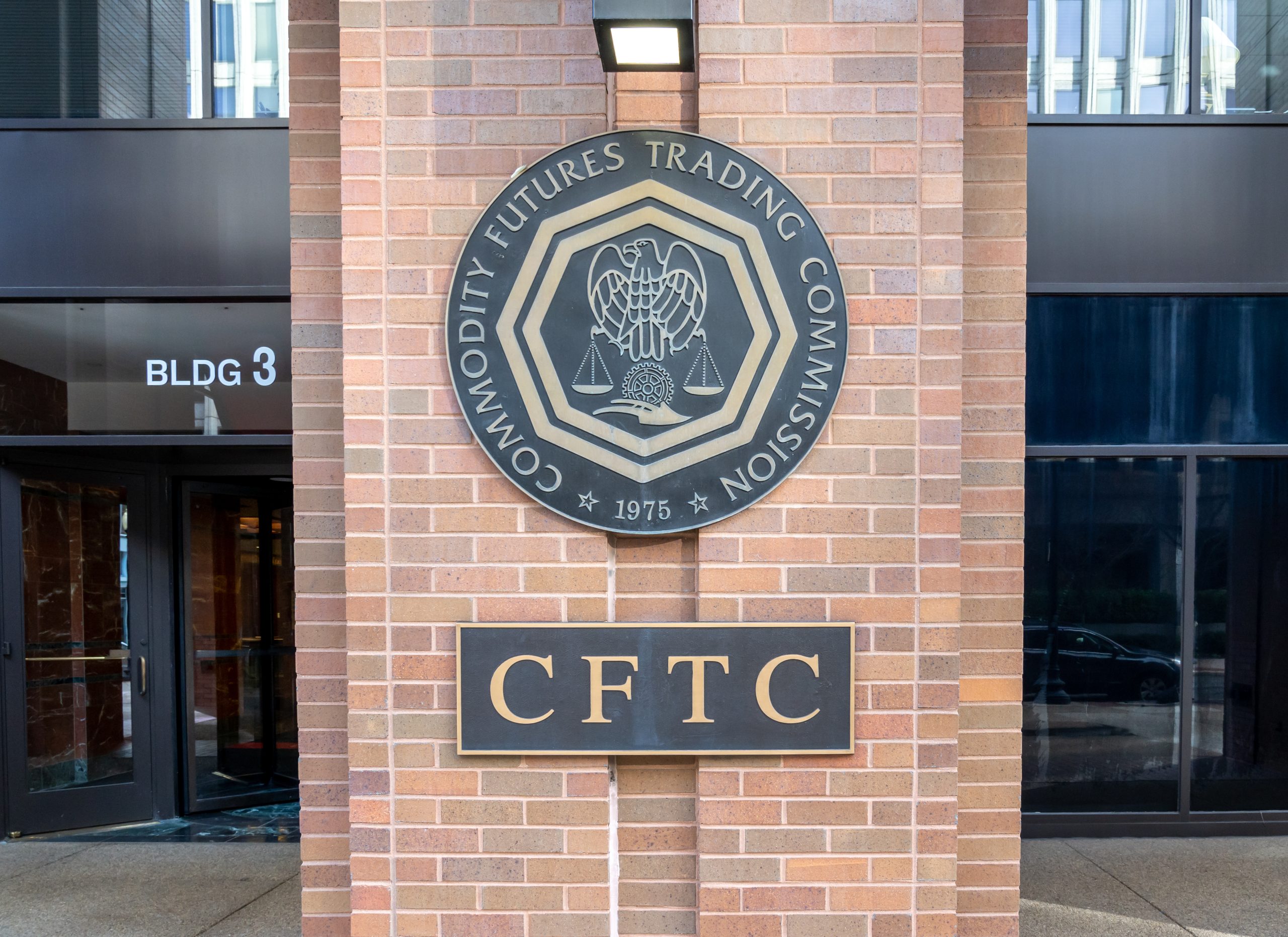 SKN | Fintech Regulation at a Crossroads: What the CFTC’s Review of Innovation Barriers Means for Global Wealth Structures