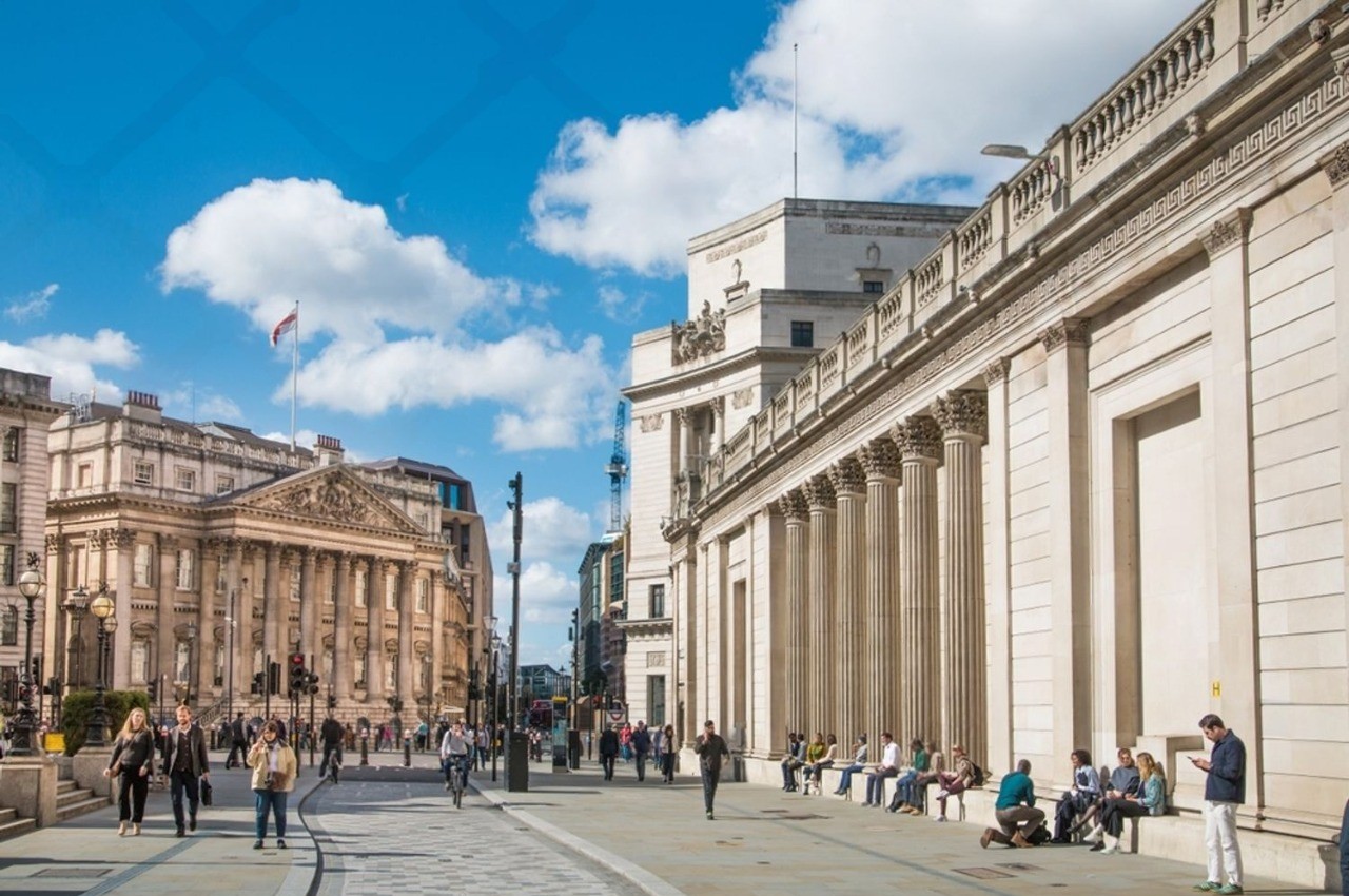 SKN | Stablecoins Enter the Regulatory Mainstream: What the Bank of England’s Latest Framework Means for Swiss Wealth Structures