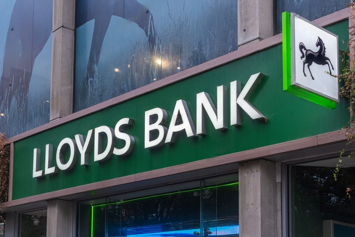 SKN | Lloyds Banking Group Bets on Workplace Pensions as the Next Growth Engine for Long-Term Wealth