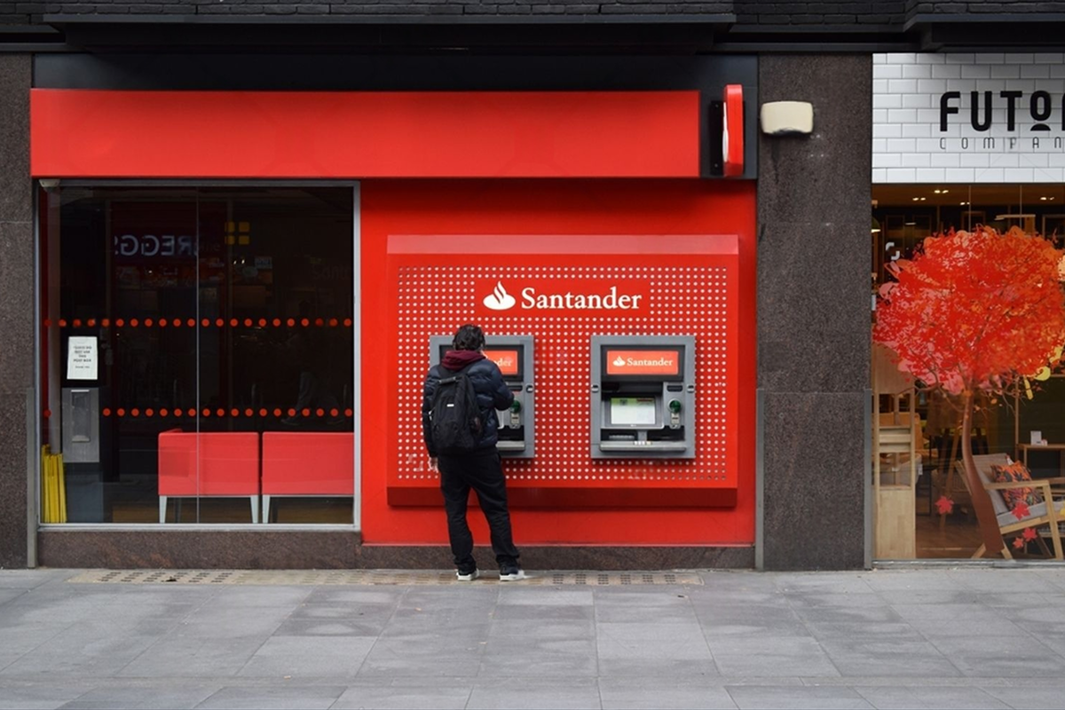 SKN | Banco Santander Leverages Global Retail Banking Strength as Investors Monitor European Rate Outlook